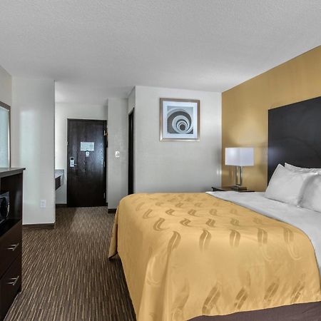 Quality Inn & Suites Metropolis I-24 Exterior photo