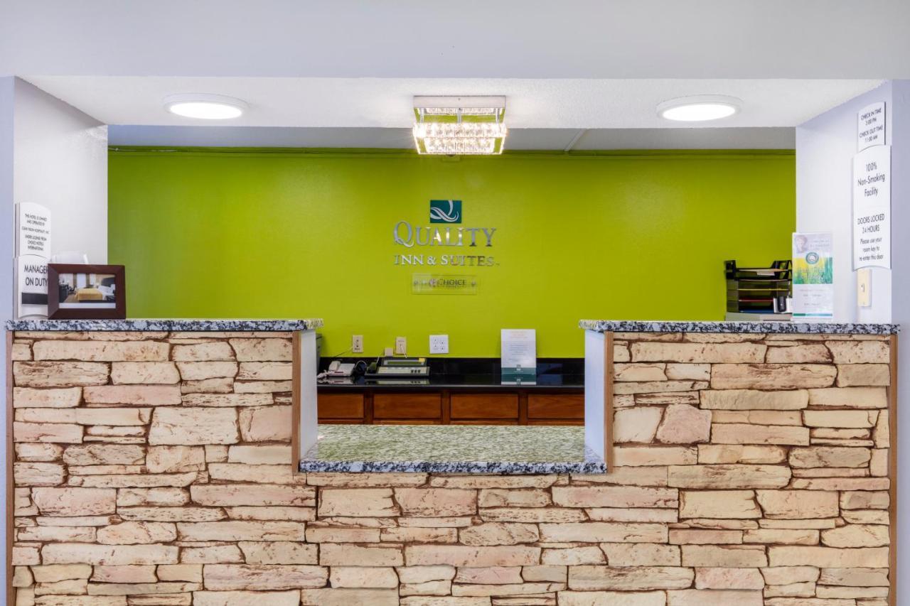 Quality Inn & Suites Metropolis I-24 Exterior photo